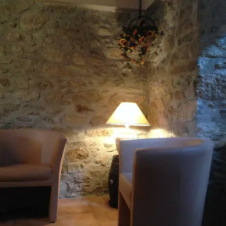 Holiday home Maison De Caractere En Pierre Cal Blanic